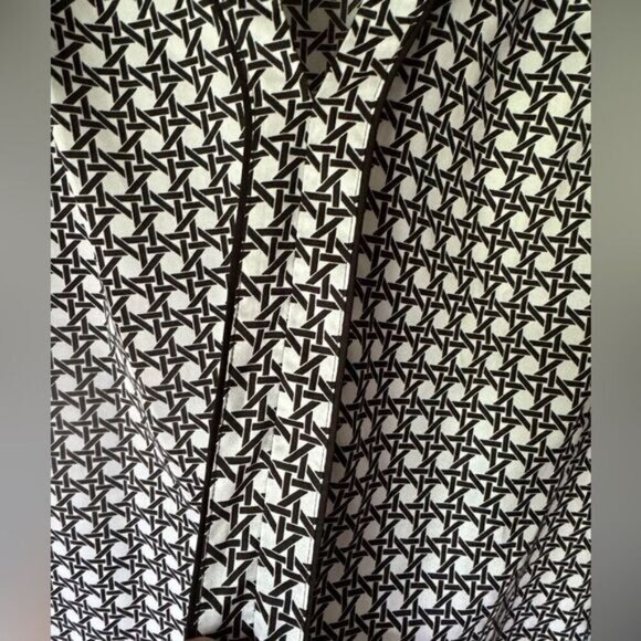 Ann Taylor Rattan Print Blouse XL Split NeckSleeveless Contrast Trim - Picture 5 of 6